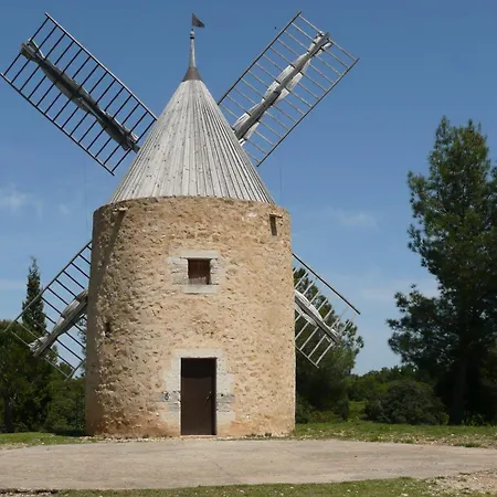 Mas Grange Neuve Πανσιόν